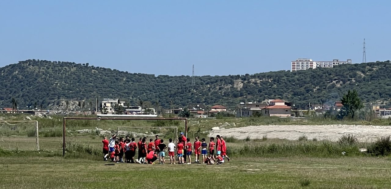 Projekti “Dua të Luaj në Vlorë”, punimet mbesin në vendnumëro