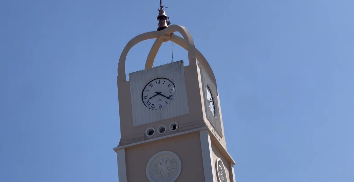 A gënjeu Bashkia Vlorë? Sahati i qytetit nuk punon ende