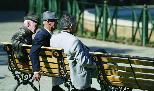 48% e votuesve jetojnë jashtë; Fati i zgjedhjeve ishte në dorë të pensionistëve