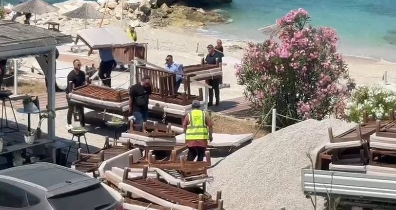 Mungesa e hapësira publike për plazhe, bashkia nis aksionin për lirimin e tyre