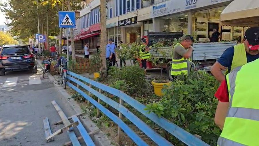 Lirohen hapësirat publike edhe në rrugën “Kosova”, por qytetarët dhe bizneset ankohen se nuk po “trajtohen të gjithë njësoj”