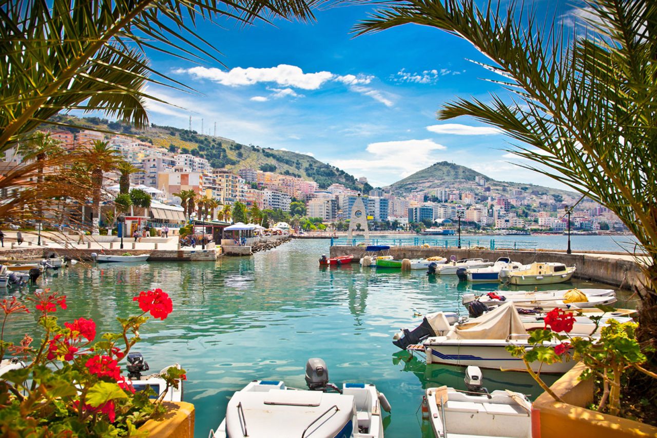 Sezoni turistik nuk i përmbushi pritshmëritë në Sarandë, shumë pak ndikim në ekonominë lokale!