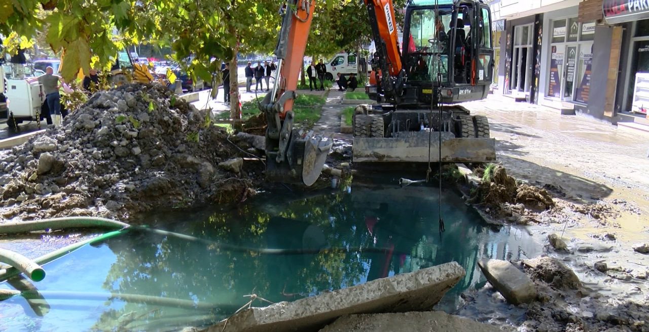 Avaria në rrjetin e ujësjellësit në “Transballkanike”, prej dy ditësh në Vlorë mungon uji