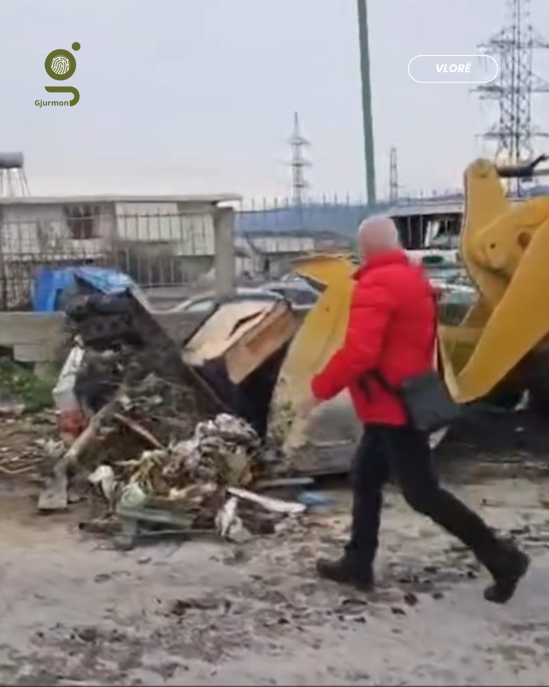 Shqetësimi i ngritur nga Gjurmon.al merr zgjidhje, Bashkia Vlorë pastron mbetjet por fajin e hedh te qytetarët