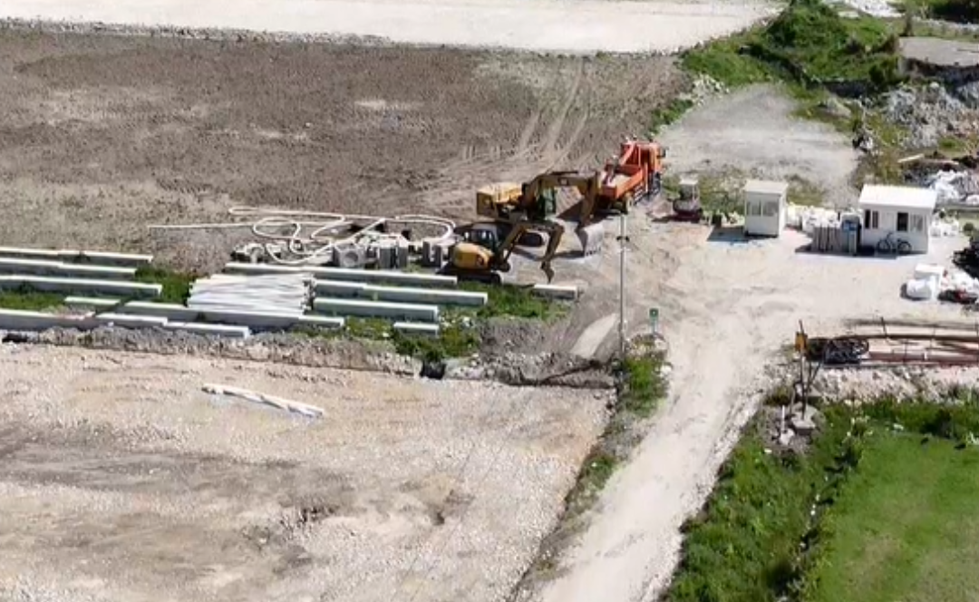 VIDEO – Dua të luaj”, projekti që nuk po përfundon në Vlorë